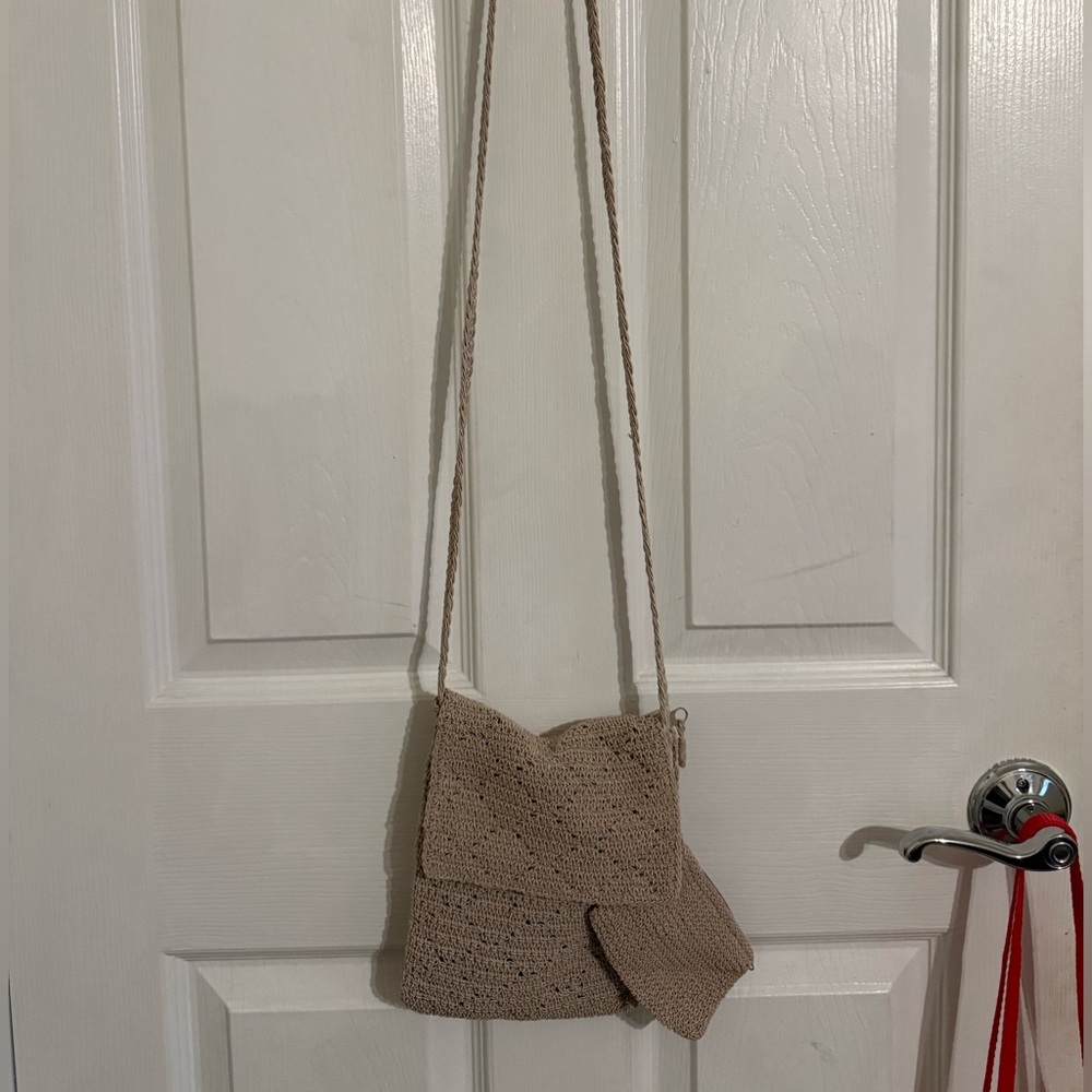 Carlo D’Santi Tan Crochet crossbody bag